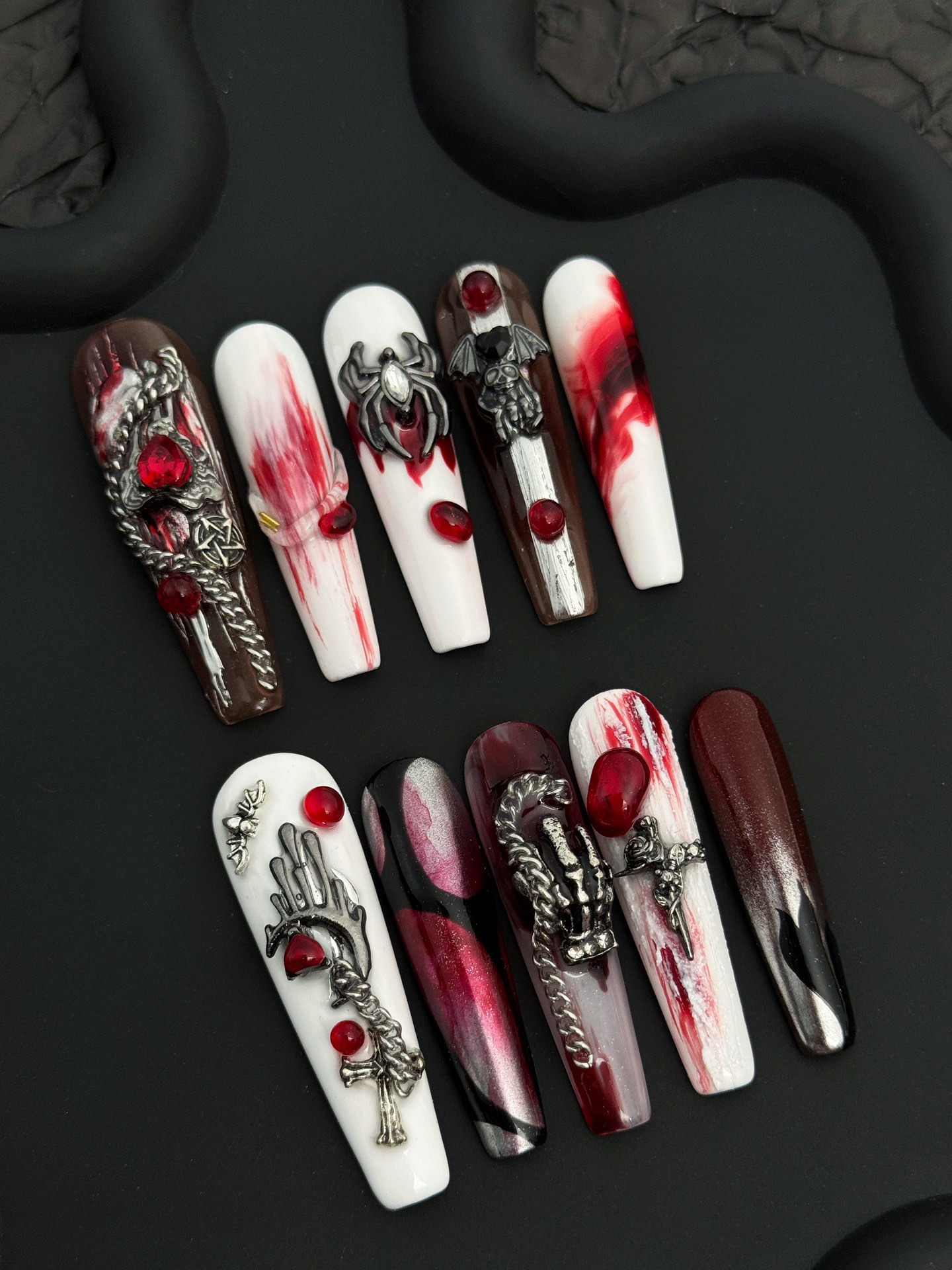 Wujasmine Press on nails Bloody Romance Halloween